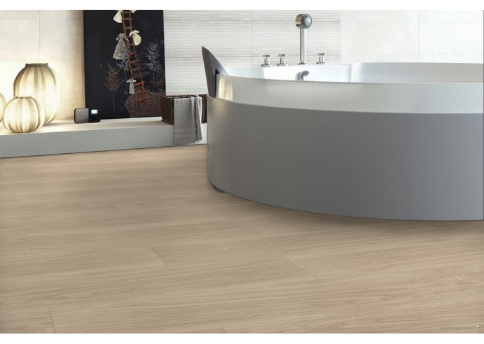 Pavimento de base porcelánica, imitación madera, acabado mate, formato 30x120 